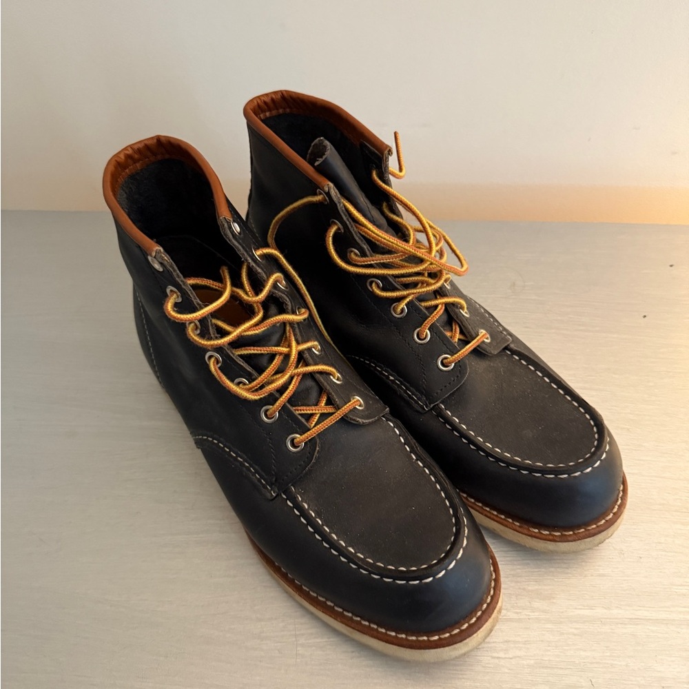 Red Wing Classic Black Leather Men's Boots